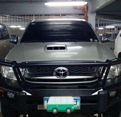 Toyota Hilux 2010 AT 4x4 for sale