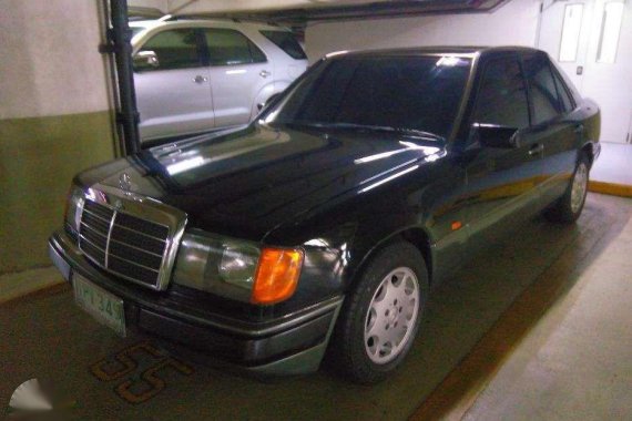 1990 Mercedes Benz 200E