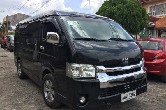 Toyota Hiace GL Grandia 2014 model Diesel engine Mt Lucena City