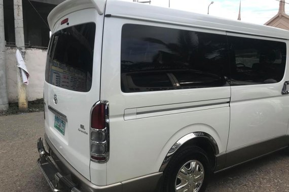 Toyota Hi-ace Gl grandia Manual Diesel 2012 For Sale 