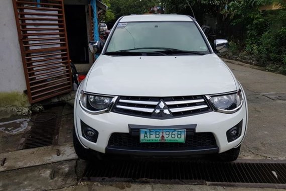 2012 Mitsubishi Strada GLX V For Sale 