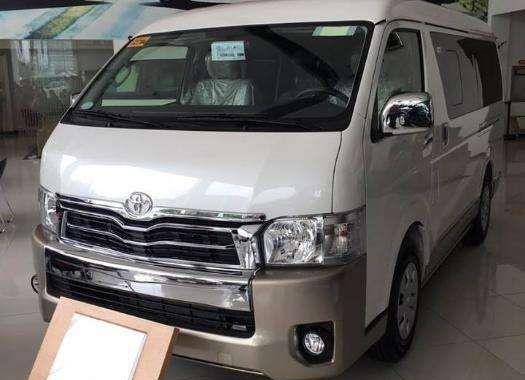 TOYOTA HIACE GL GRANDIA DIESEL M/T 2018 EURO 4