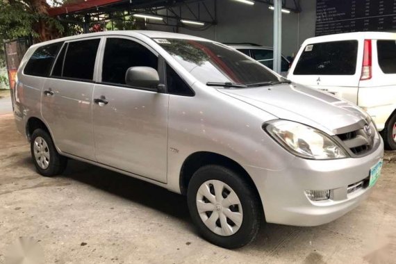 TOYOTA Innova j 2005 manual super fresh in and out