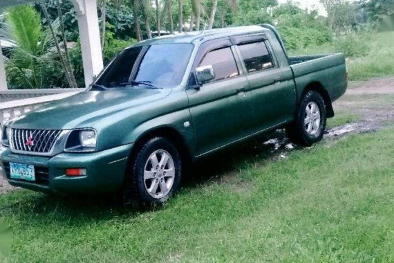 Mitsubishi Endeavor l200 pick up truck 2003 for sale 