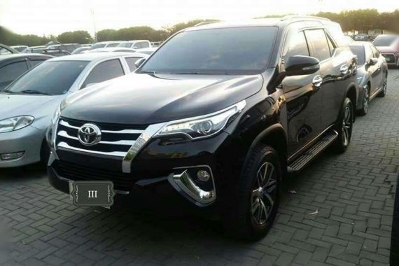 2016 Toyota Fortuner v top of the line 