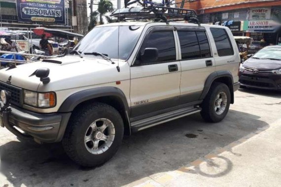 LIKE NEW Isuzu Trooper 3.1 FOR SALE