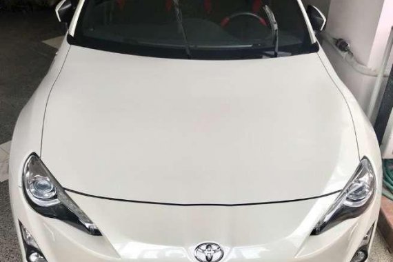 Toyota 86 2.0L AT 2015 FOR SALE