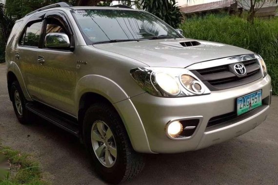 Buy Used Toyota Fortuner 2005 for sale only ₱599000 - ID498239