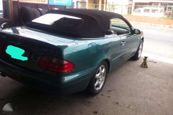 Mercedes Benz CLK320 for sale