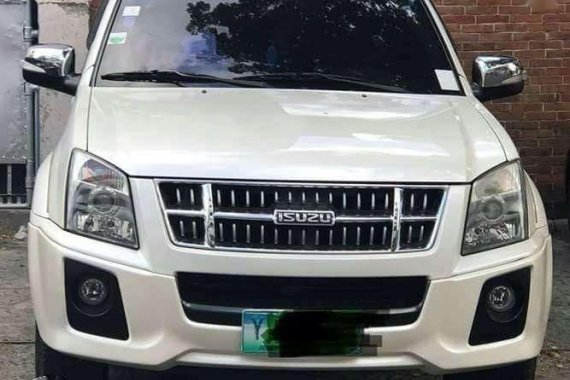 SELLING Isuzu Alterra 2013mdl manual 4x4