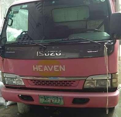 PINK Isuzu Elf truck FOR SALE