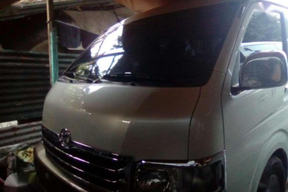 For sale Toyota Hi Ace super Grandia Automatic 2010