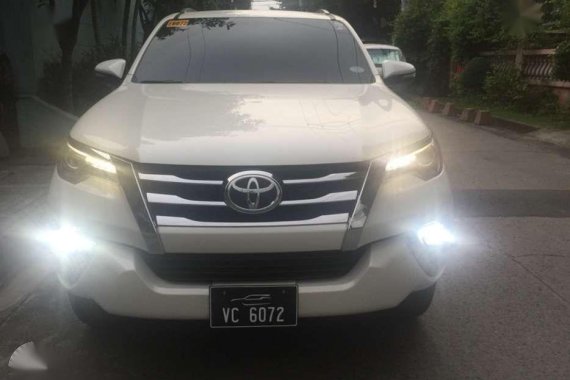 Fortuner V 2016 model Top of d line