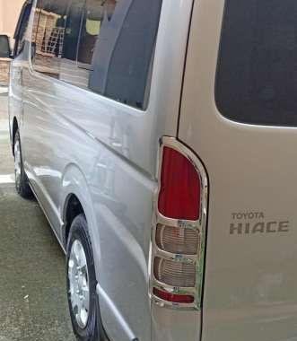 Toyota Hiace commuter 2017 assume balance 