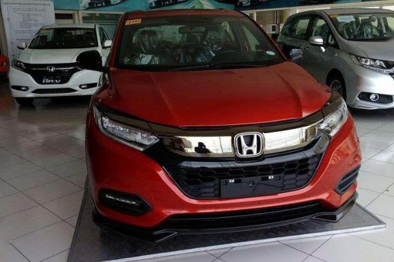 SELLING 2018 HONDA HR-V 1.8 RS CVT A/T