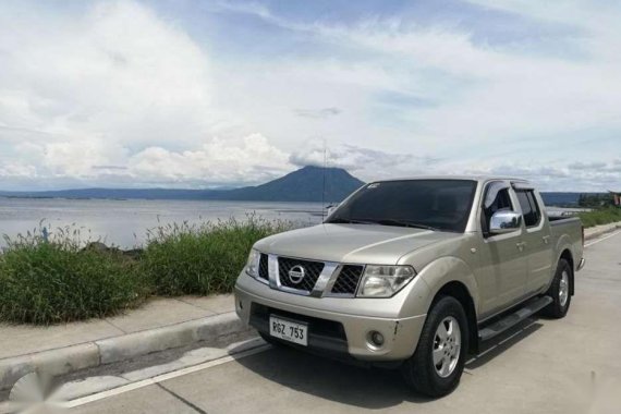 Selling my.. NISSAN NAVARA 2.5 LE Automatic 2009 model