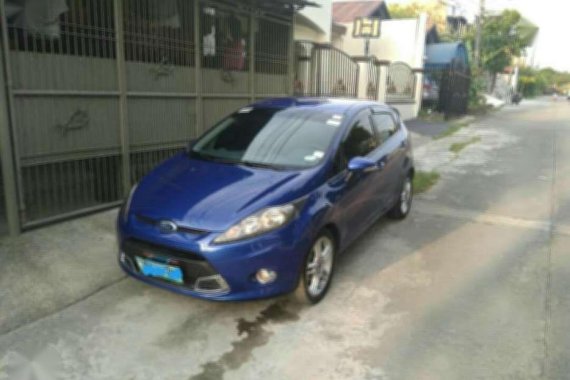 Rush for sale Ford Fiesta S Series 2011 Top of the line cash