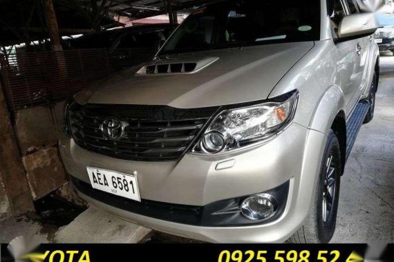 SELLING Toyota Fortuner V 2014 matic