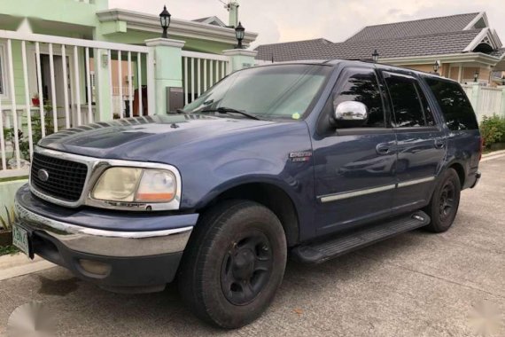 SELLING FORD Expedition 2002