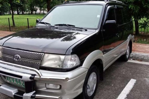 For sale Toyota Revo sr Diesel engine 2002 mdl