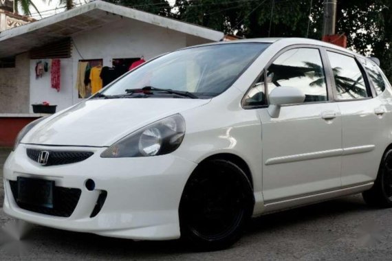 Honda Jazz 2004 gd FOR SALE