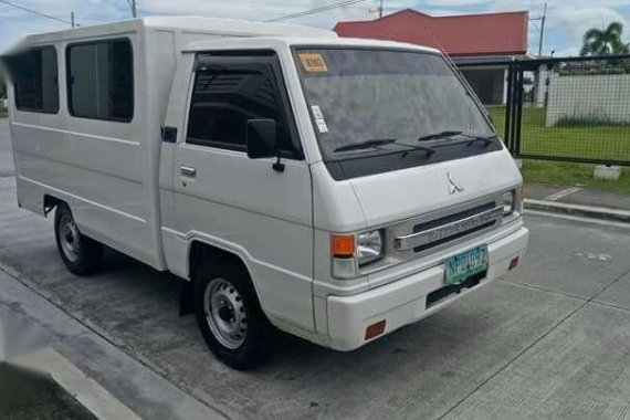 2010 Mitsubishi L300 Fb deluxe dual 