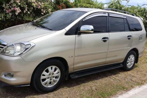 Toyota Innova G 2010 FOR SALE