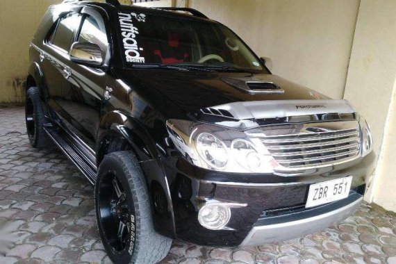 Toyota Fortuner 2005 g matic FOR SALE