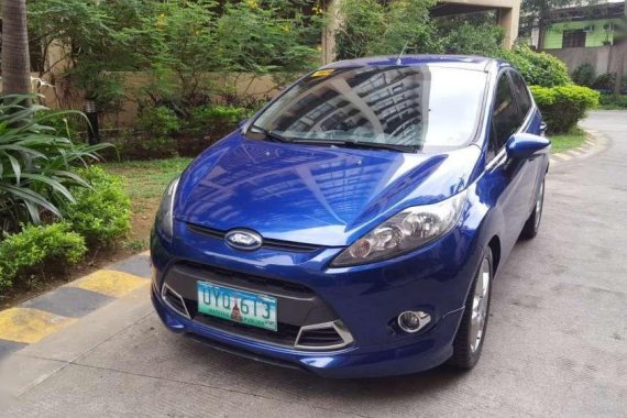 2013 Ford Fiesta S automatic 28tkm