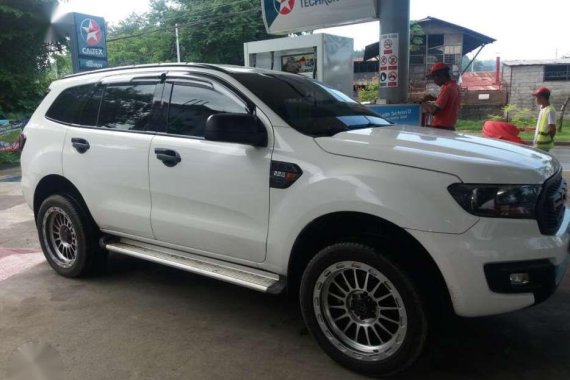 Ford Everest 2016 White For Sale 