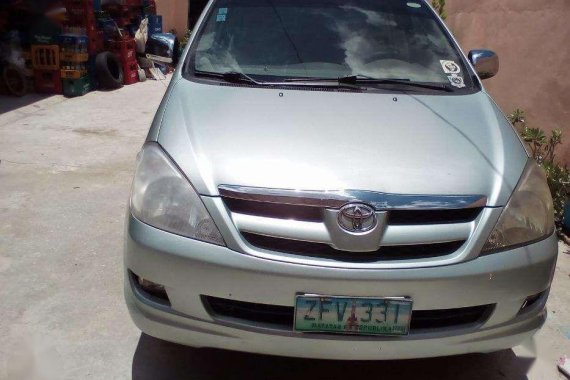 Rush rush sale! 2006 Toyota Innova.