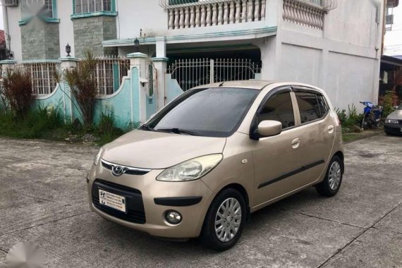 Hyundai i10 2009 MT Beige For Sale 