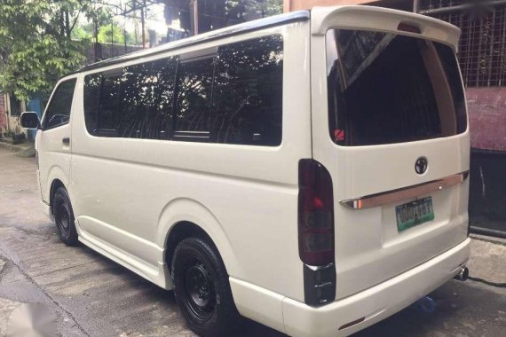 2013 TOYOTA Hiace commuter FOR SALE