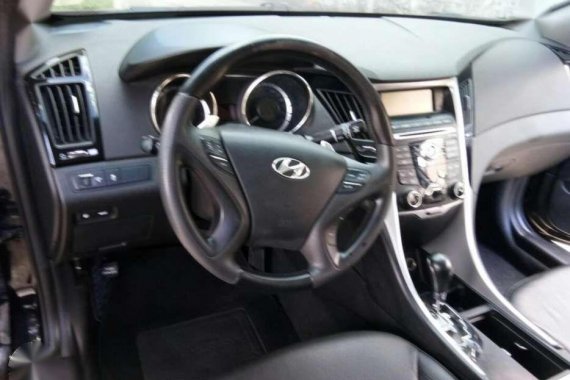 2011 Hyundai Sonata premuim 2.4v FOR SALE