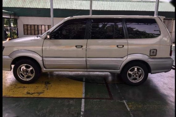 Toyota Revo 2001 gasoline FOR SALE