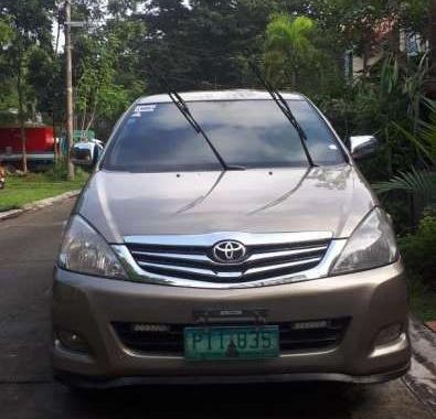 For sale 2010 Toyota Innova V 2.5 gasoline engine