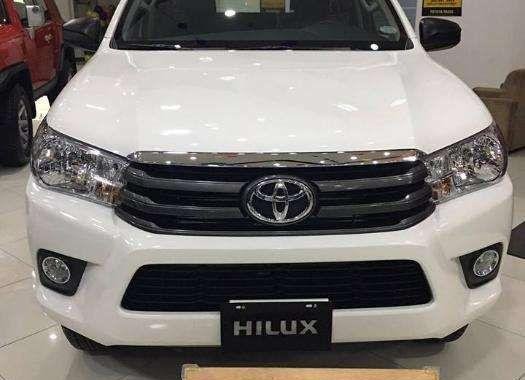 NEW TOYOTA HILUX 4X2 E M/T 2018