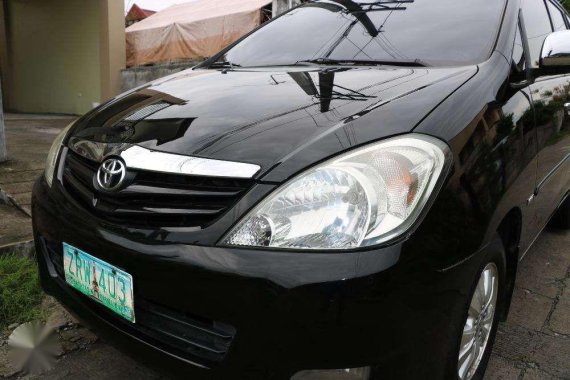 2009 Toyota Innova G matic FOR SALE