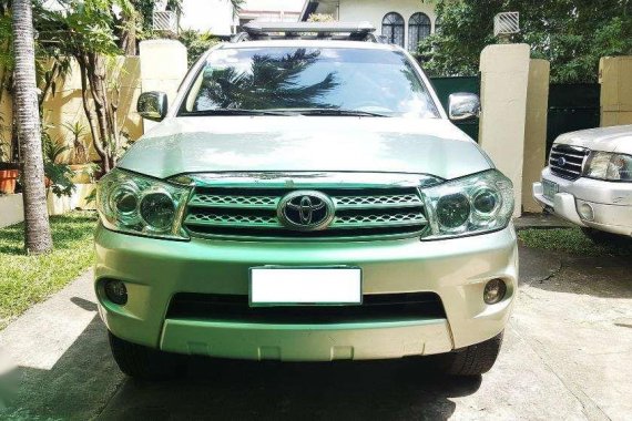 Toyota Fortuner 2011 FOR SALE!!!