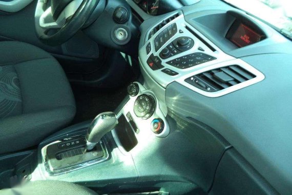 2013 Ford Fiesta Automatic FOR SALE