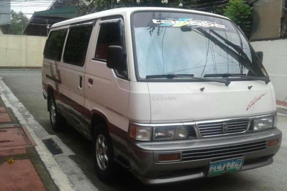 Nissan Urvan 2006 White Van For Sale 