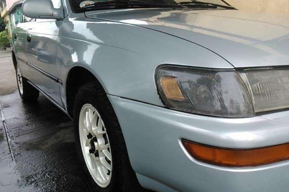 SELLING TOYOTA COROLLA 92 1.6
