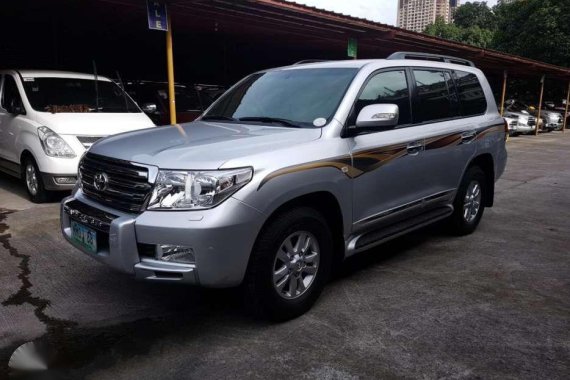2010 TOYOTA Landcruiser gxr dubai lc200 