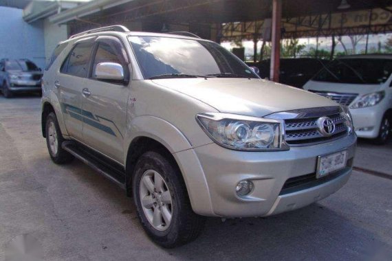 2011 Toyota Fortuner 2.5 G At FOR SALE