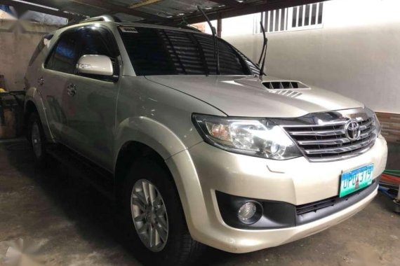 Rush sale Toyota Fortuner v 2013