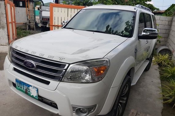 Ford Everest 2012 Year White For Sale 
