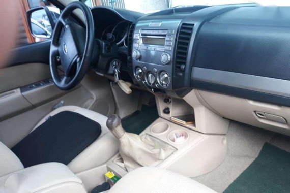 2013 Ford Everest 4x2 diesel manual FOR SALE