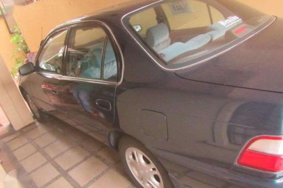 SELLING Toyota Corolla 2000