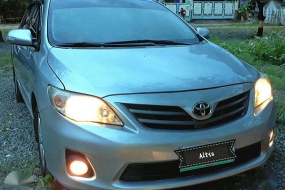SELLING TOYOTA Altis 2011 G AT