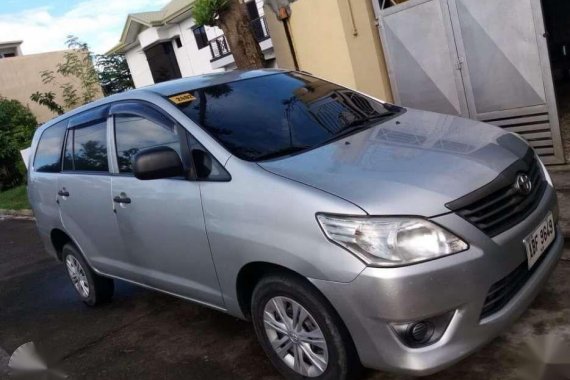 SELLNG TOYOTA Innova 2.5 2015